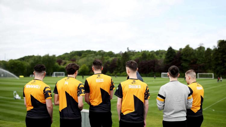 Wolves Esports eski kadroyu imzaladı Team Vitality