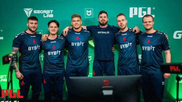 Koç Astralis önümüzdeki aylarda takımın geleceği hakkında konuştu