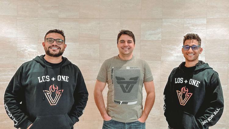 Los Grandes bir kuruluşu satın aldı Team oNe eSports