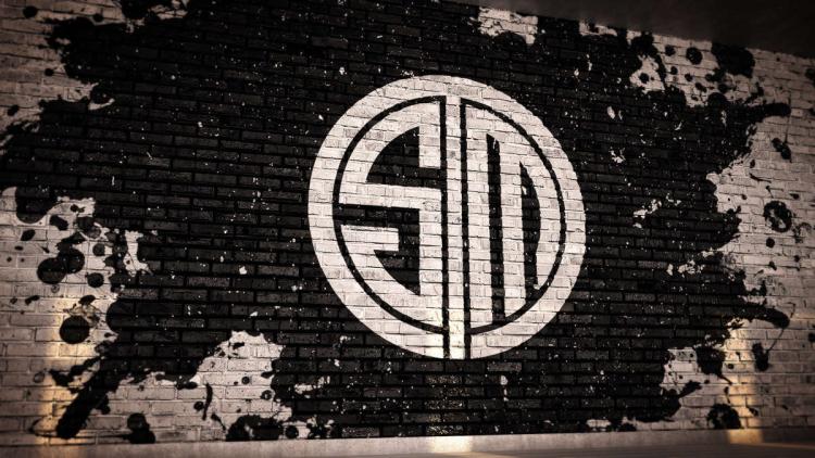 TSM, isim sponsoru olan FTX şirketinin iflasıyla ilgili haberleri yorumladı