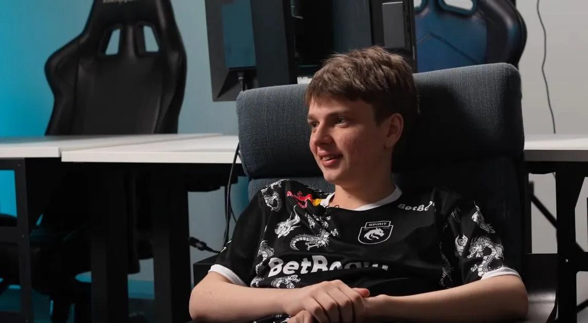 Söylentiler: Falcons, BLAST.tv Austin Major 2025'ten Sonra TeSeS'i Spirit Academy'den kyousuke ile Değiştirmeye Hazırlanıyor
