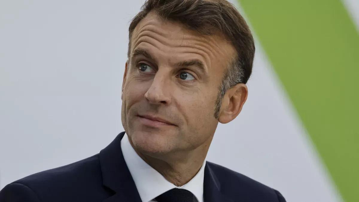 Macron Vitality'yi Tarihi Grand Slam Zaferi Dolayısıyla Tebrik Etti