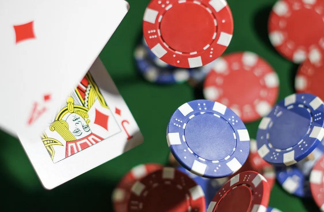 Sosyal Blackjack Neden Farklıdır