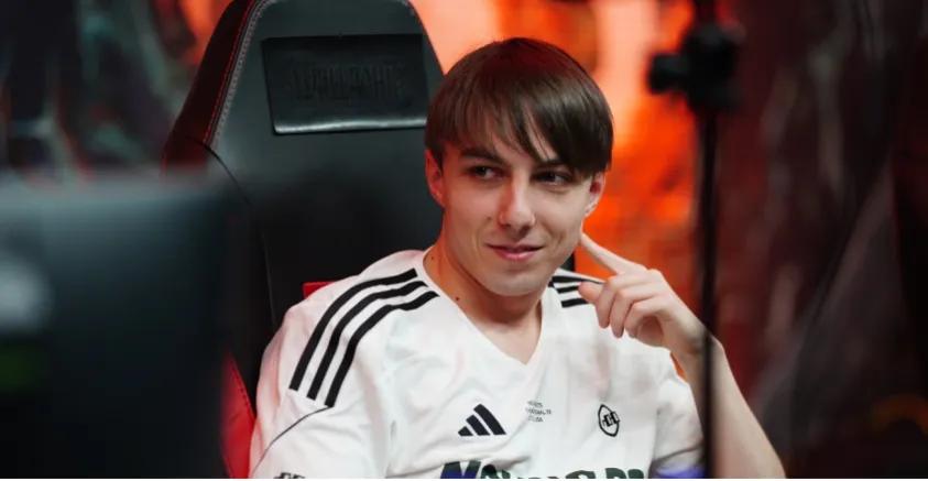 NAVI, Dota 2 Kadrosunda Midlane Kadrosunda Değişiklik Yaptı