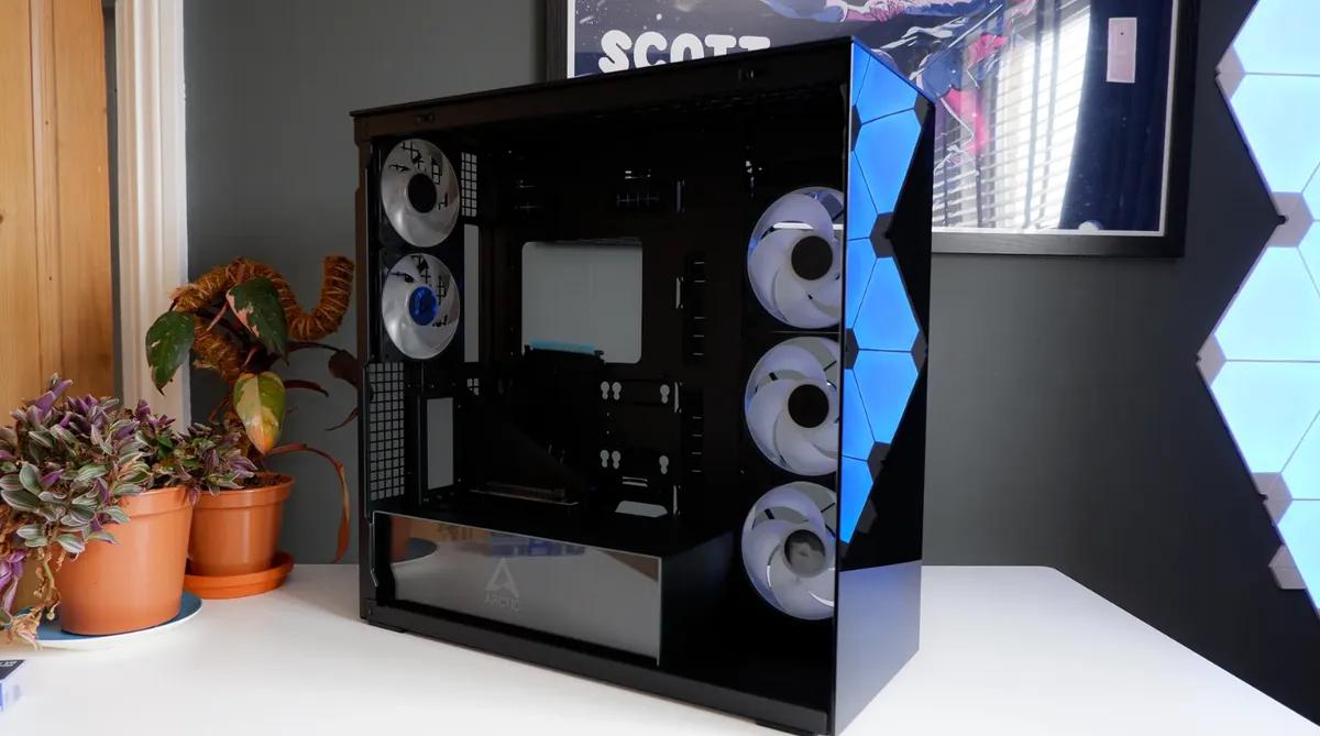 Arctic Xtender PC Kasası İncelemesi - Güçlü Soğutma ve Akıllı Tasarım ile Şık Mid-Tower
