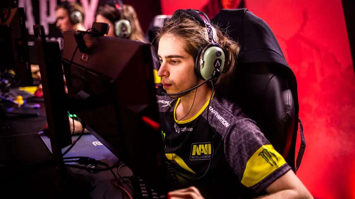 clawz, Natus Vincere 'den ayrılabilir ve ücretsiz bir temsilci olabilir