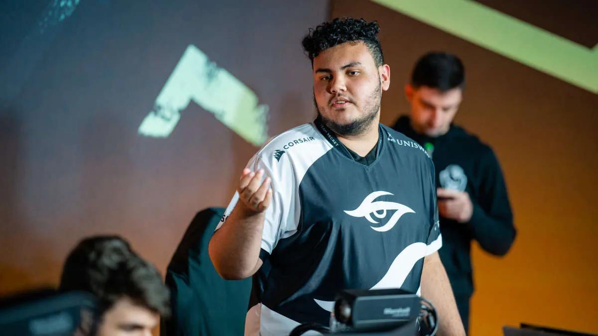 Sad, Complexity Gaming 'a katılabilir