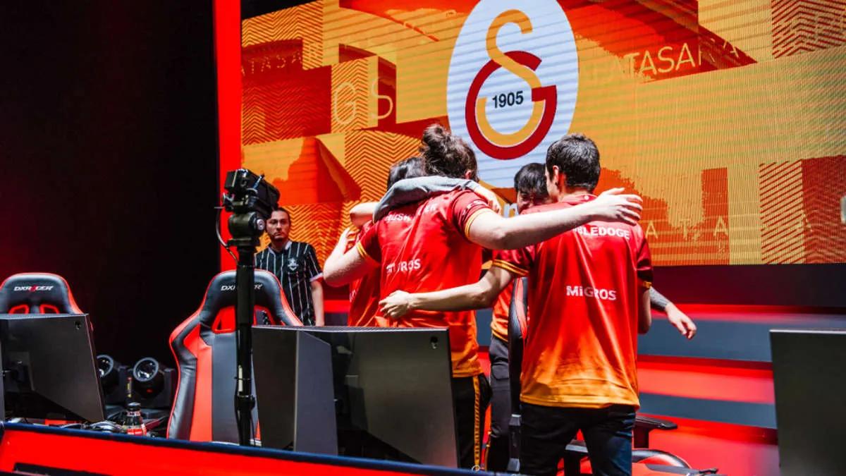 Galatasaray Esports ve Fenerbah ç e Esports, League of Legends için kadroları iptal etti