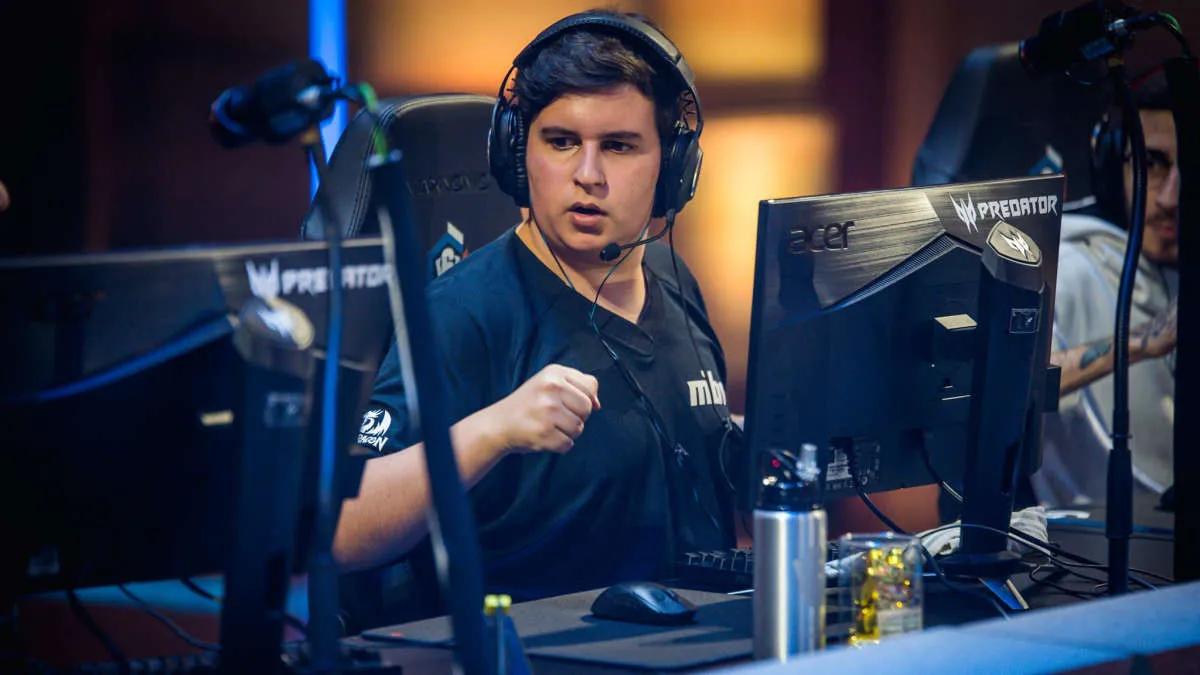 FelipoX MIBR 'den Rainbow Six üzerinde ayrılıyor