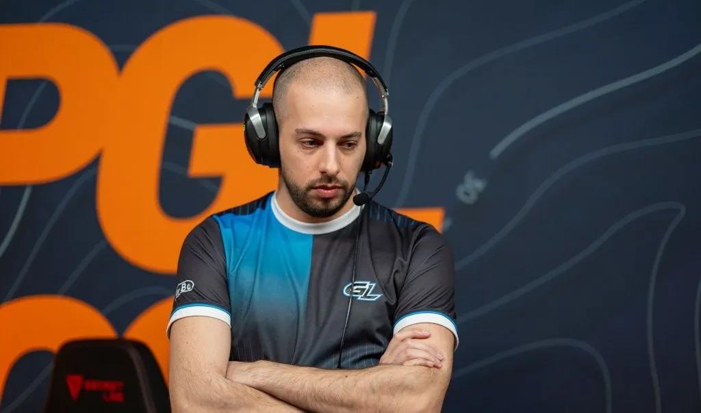 ashhh tükenmişlik nedeniyle GamerLegion'un koçluğu görevinden geri adım attı