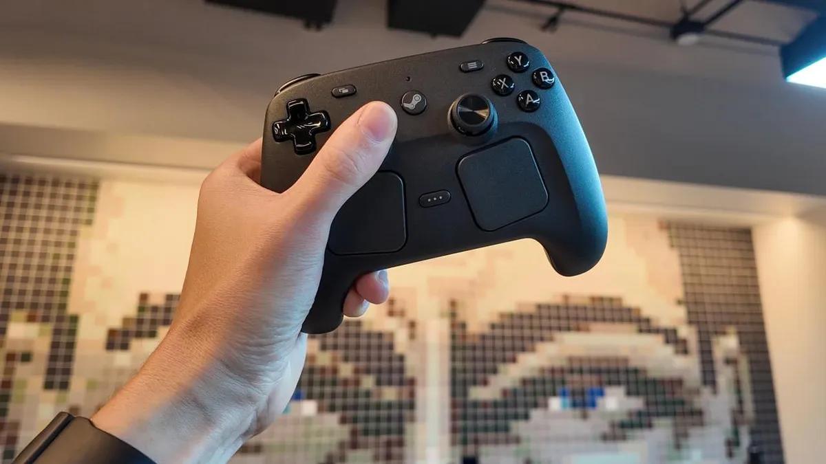 Valve, Steam veritabanında kutu açılış videosu yayınlayarak yeni kontrol cihazını tanıttı.