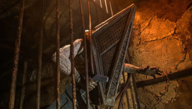 A Visually Striking But Ultimately Hollow Return To A Horror Classic 1